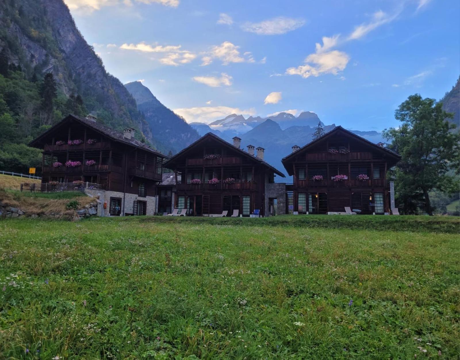Pietre Gemelle Aparthotel